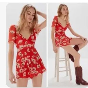 Urban Outfitters romper Lula Red Floral Short Sleeve Romper Women's SIze large